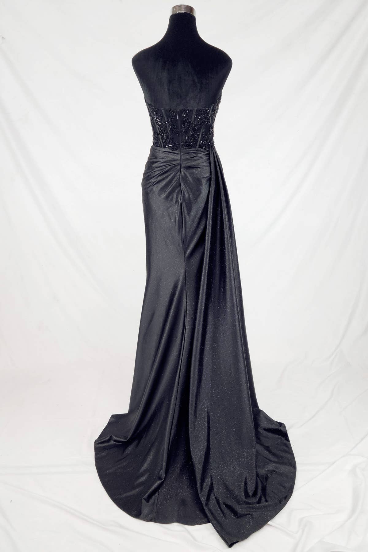 Floor length satin sweetheart dress with split skirt C843