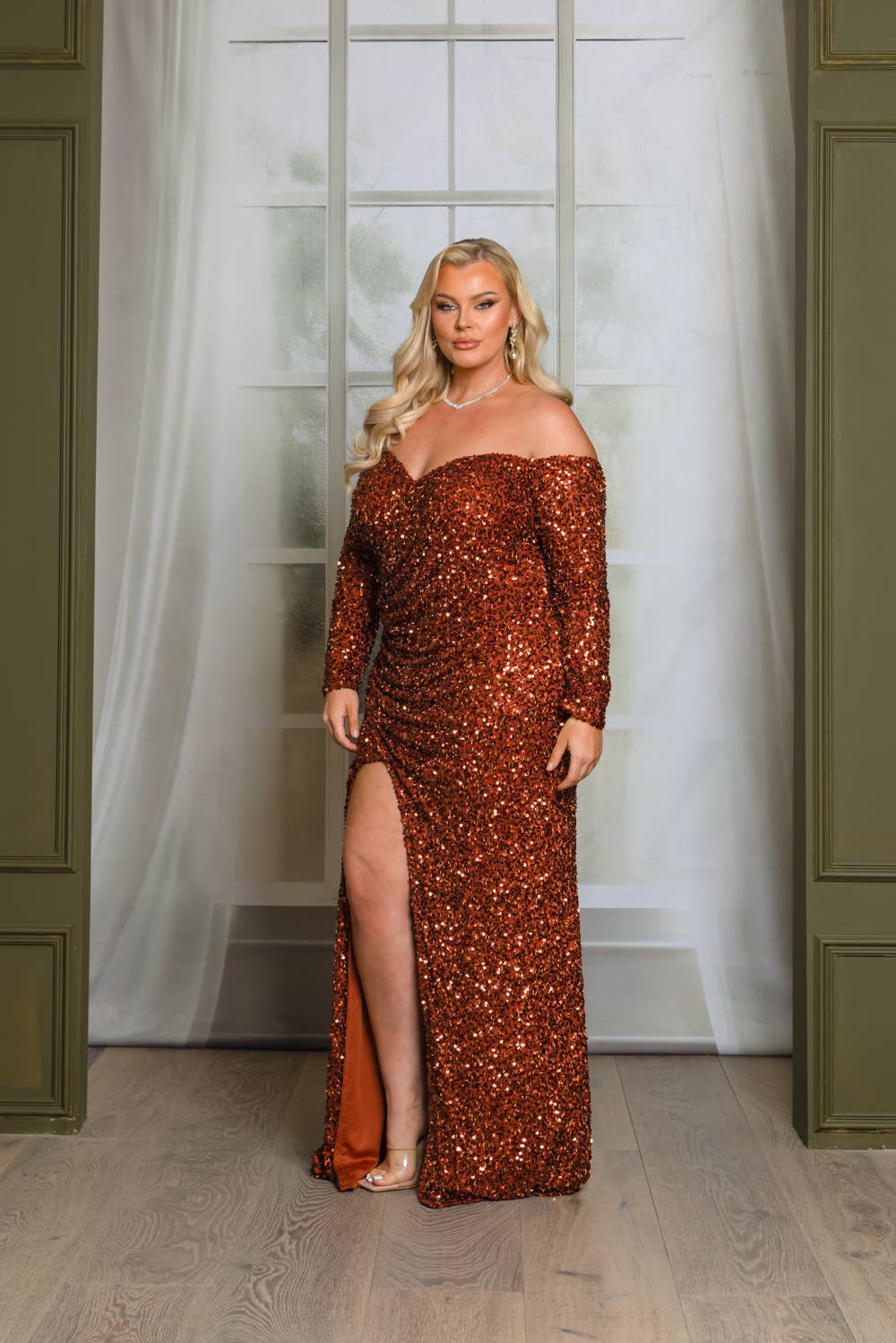 P1641P9-PLUS SIZE LONG SLEEVE OFF SHOULDER MAXI DRESS