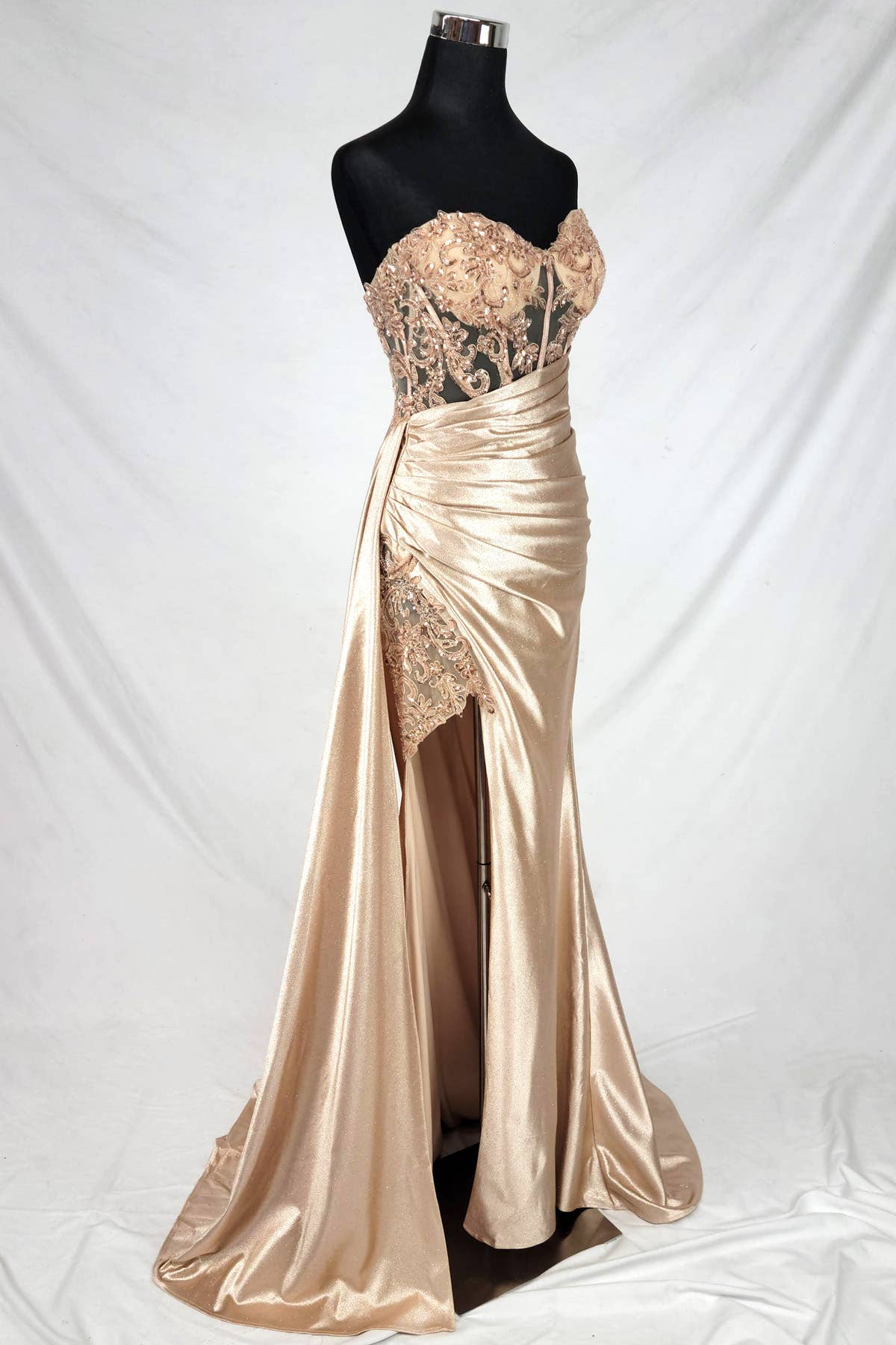 Floor length satin sweetheart dress with split skirt C843
