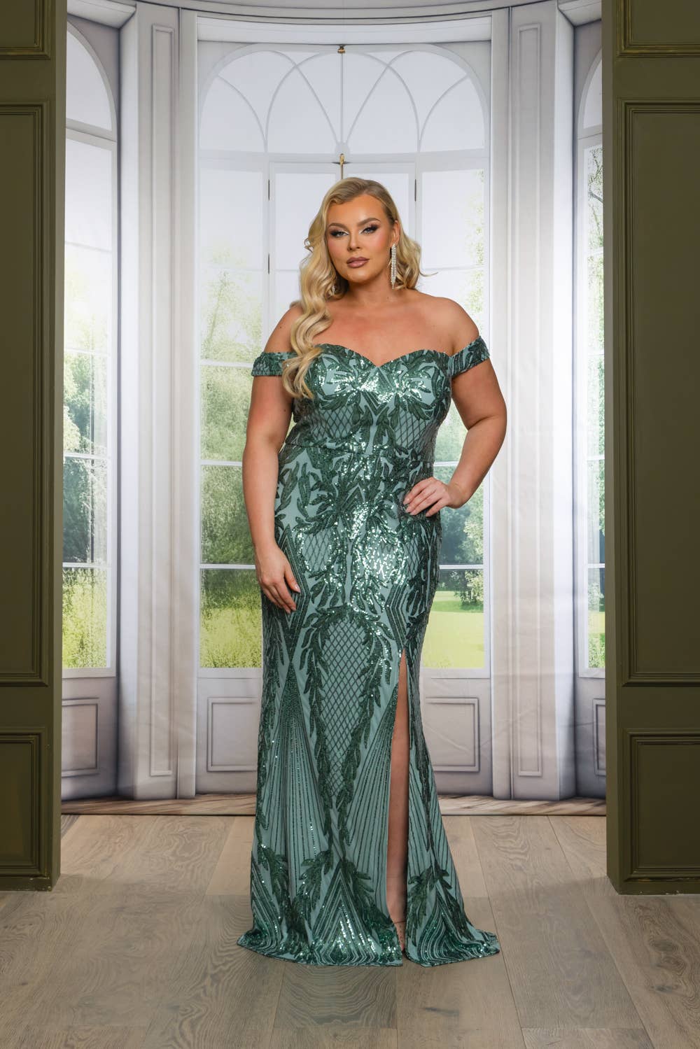 P1013P25-PLUS SIZE SEQUIN OFF SHOULDER MAXI DRESS