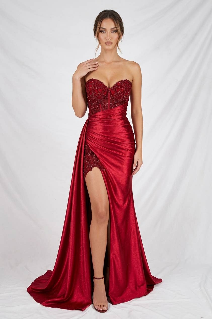 Floor length satin sweetheart dress with split skirt C843