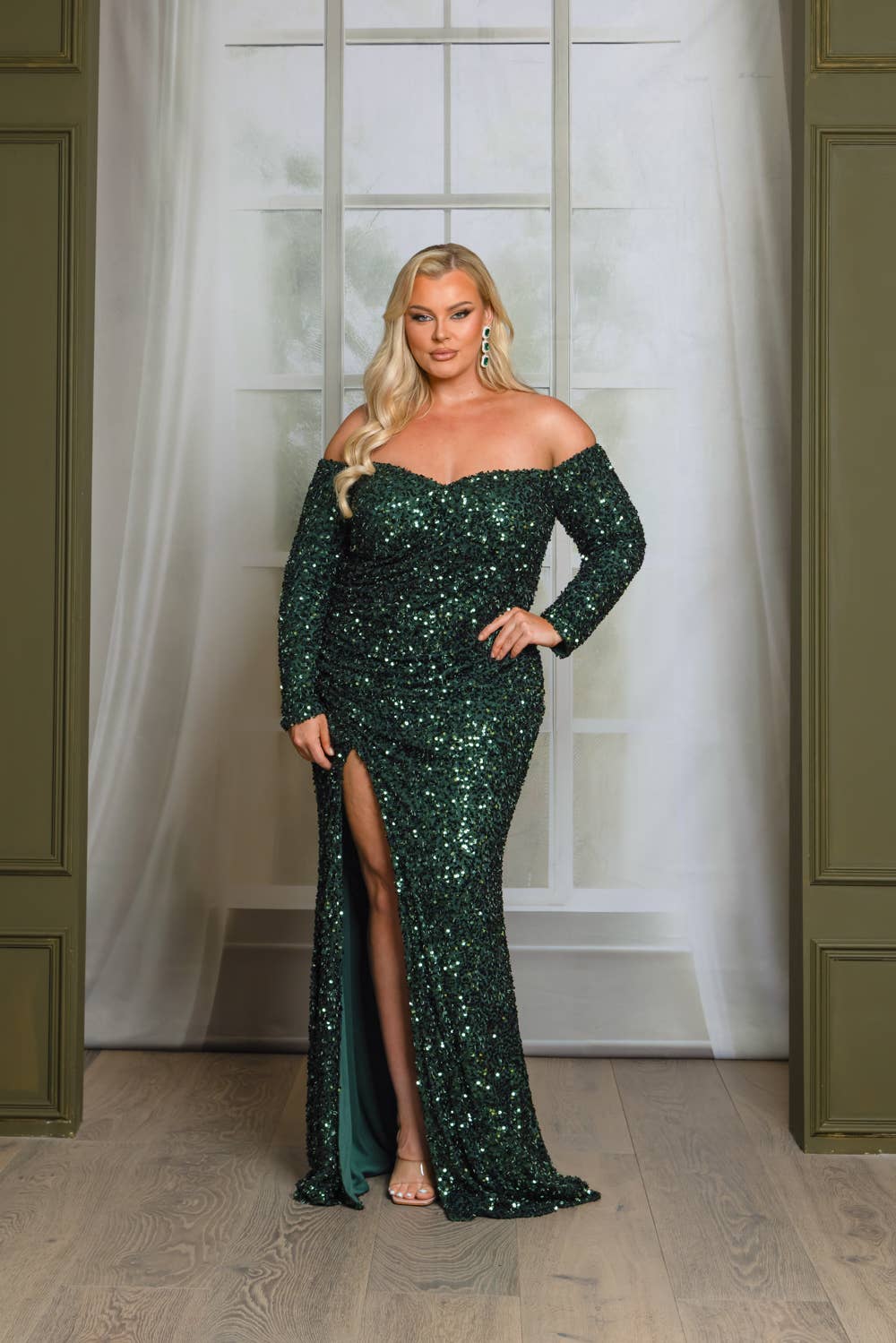 P1641P9-PLUS SIZE LONG SLEEVE OFF SHOULDER MAXI DRESS