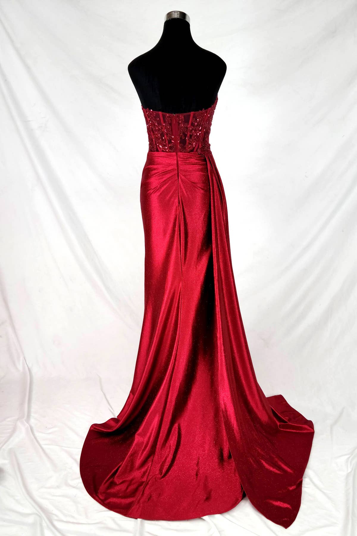 Floor length satin sweetheart dress with split skirt C843
