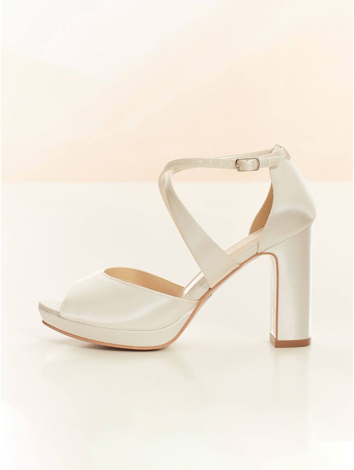 Cindy Shoe