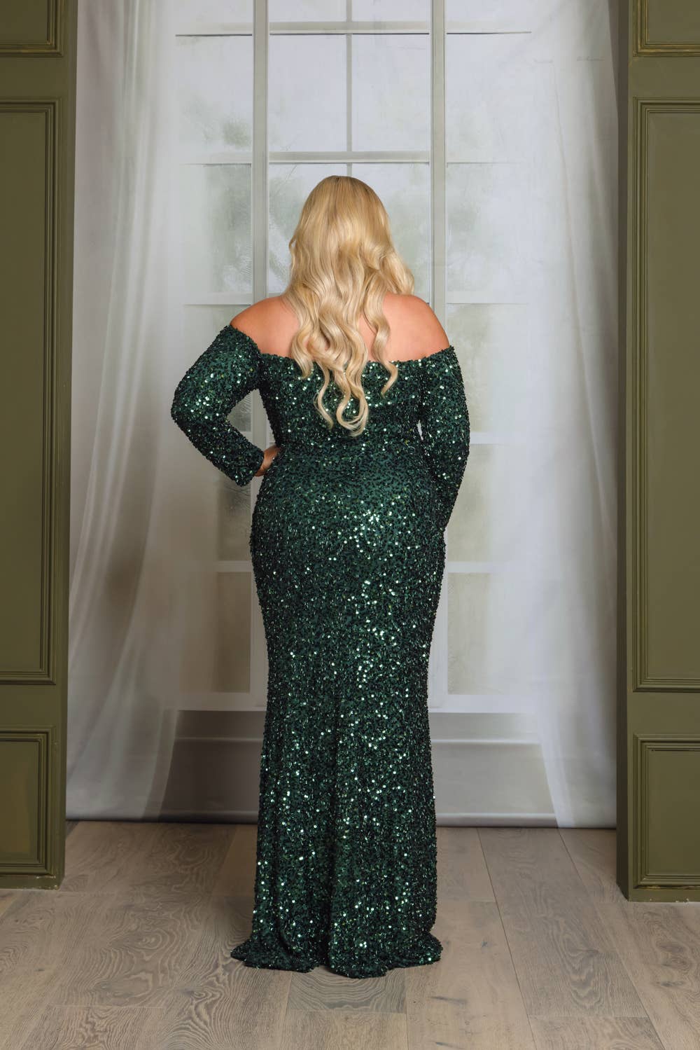P1641P9-PLUS SIZE LONG SLEEVE OFF SHOULDER MAXI DRESS