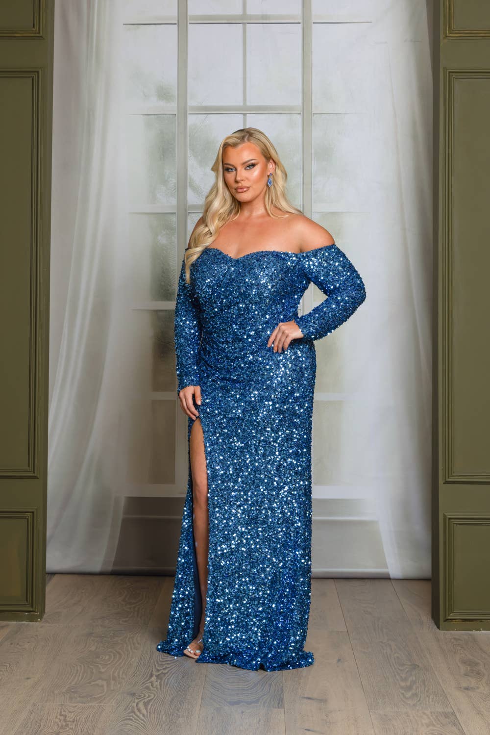 P1641P9-PLUS SIZE LONG SLEEVE OFF SHOULDER MAXI DRESS