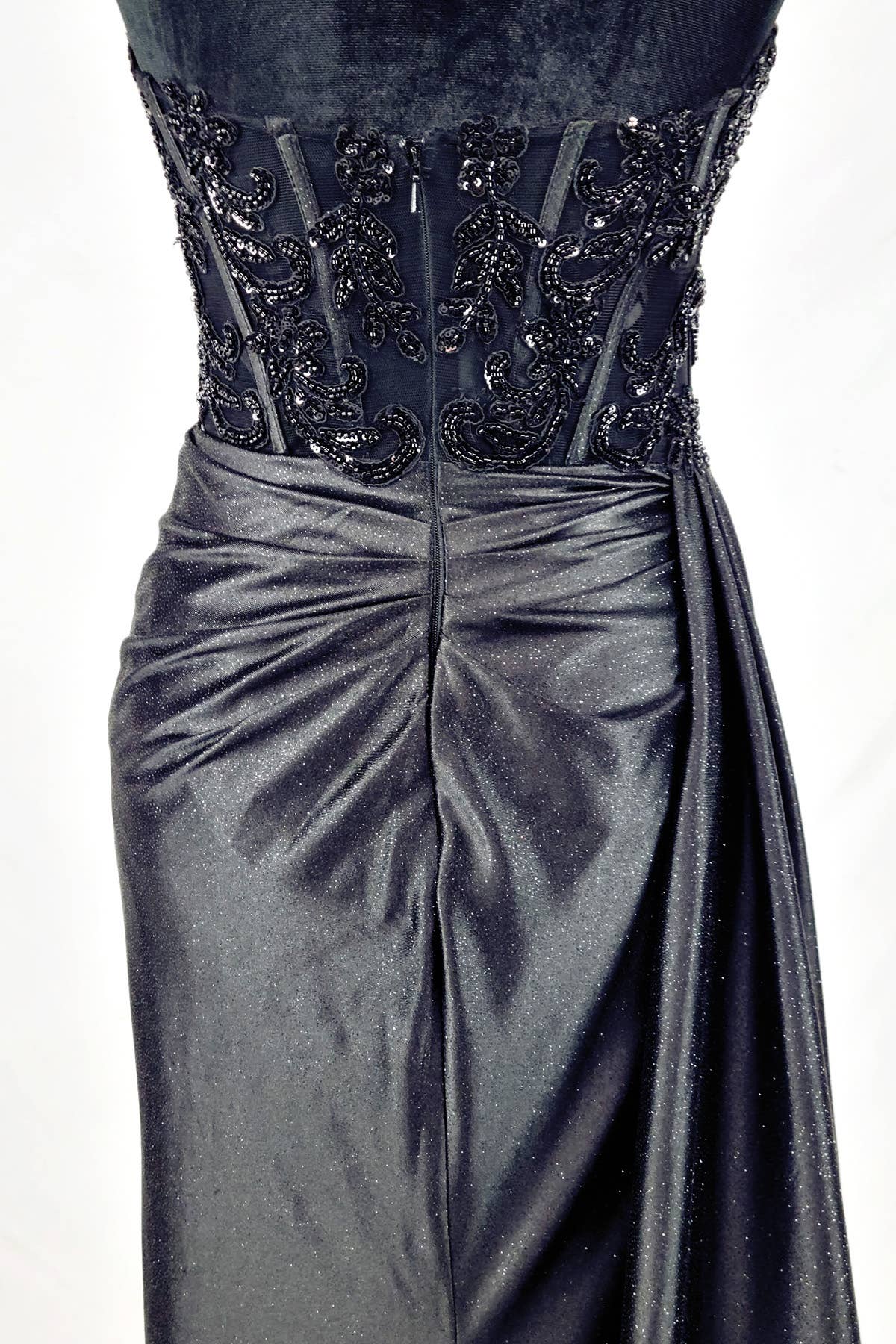 Floor length satin sweetheart dress with split skirt C843