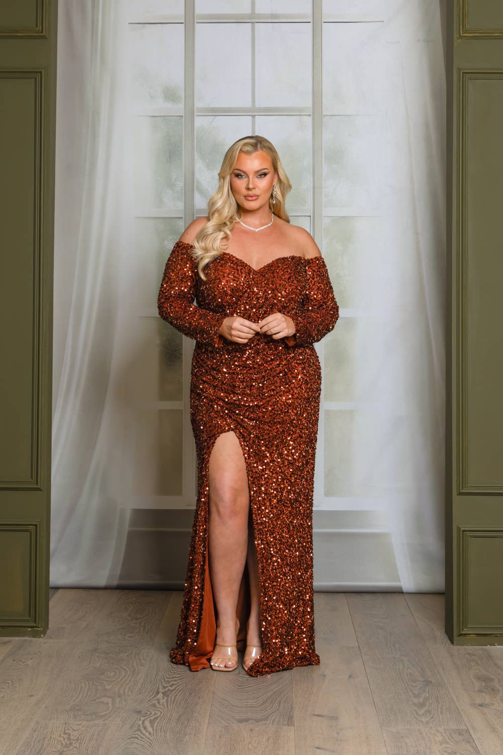 P1641P9-PLUS SIZE LONG SLEEVE OFF SHOULDER MAXI DRESS