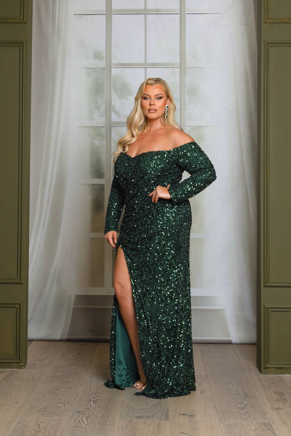 P1641P9-PLUS SIZE LONG SLEEVE OFF SHOULDER MAXI DRESS