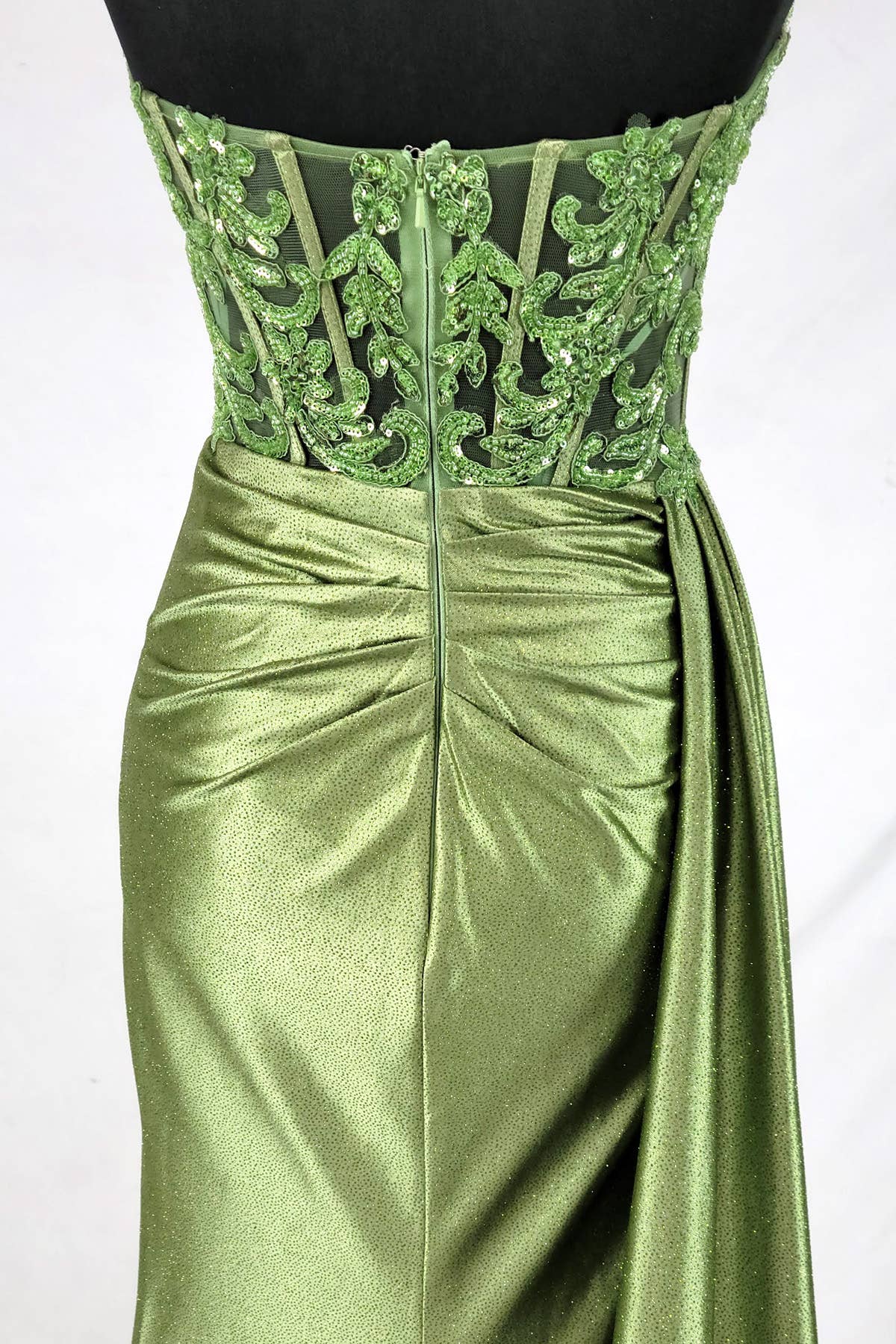 Floor length satin sweetheart dress with split skirt C843