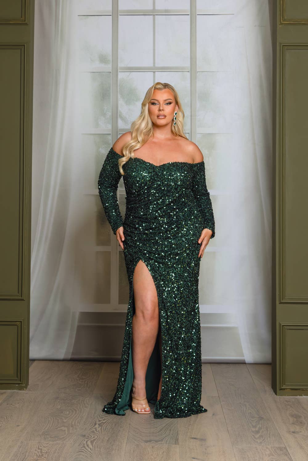 P1641P9-PLUS SIZE LONG SLEEVE OFF SHOULDER MAXI DRESS