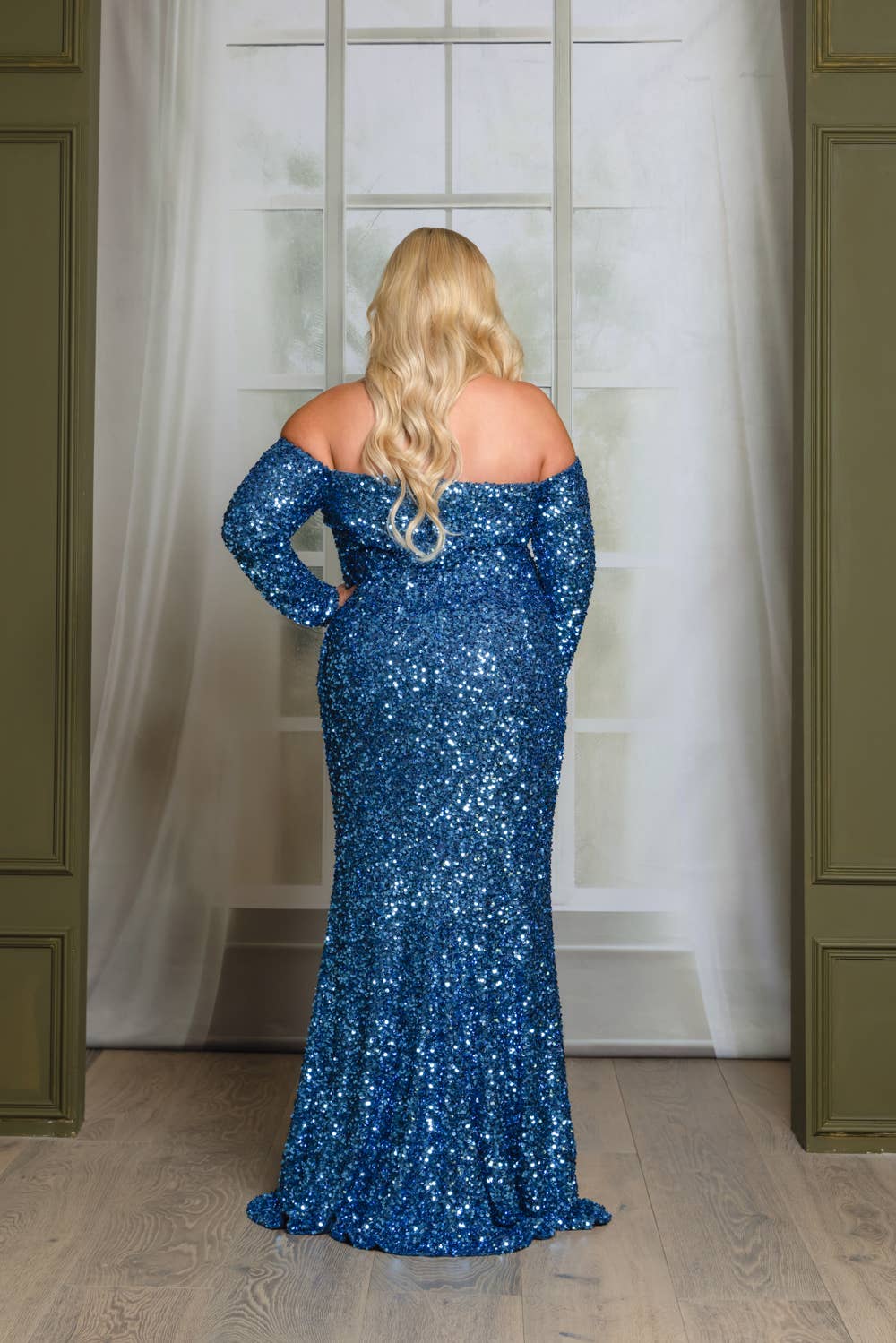 P1641P9-PLUS SIZE LONG SLEEVE OFF SHOULDER MAXI DRESS