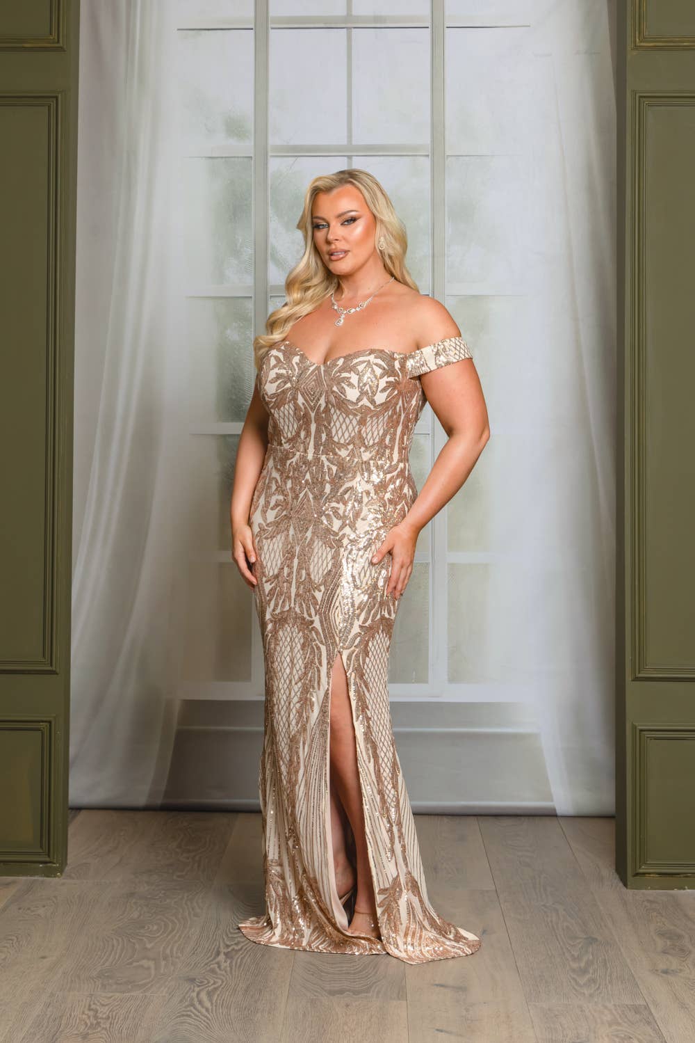 P1013P25-PLUS SIZE SEQUIN OFF SHOULDER MAXI DRESS