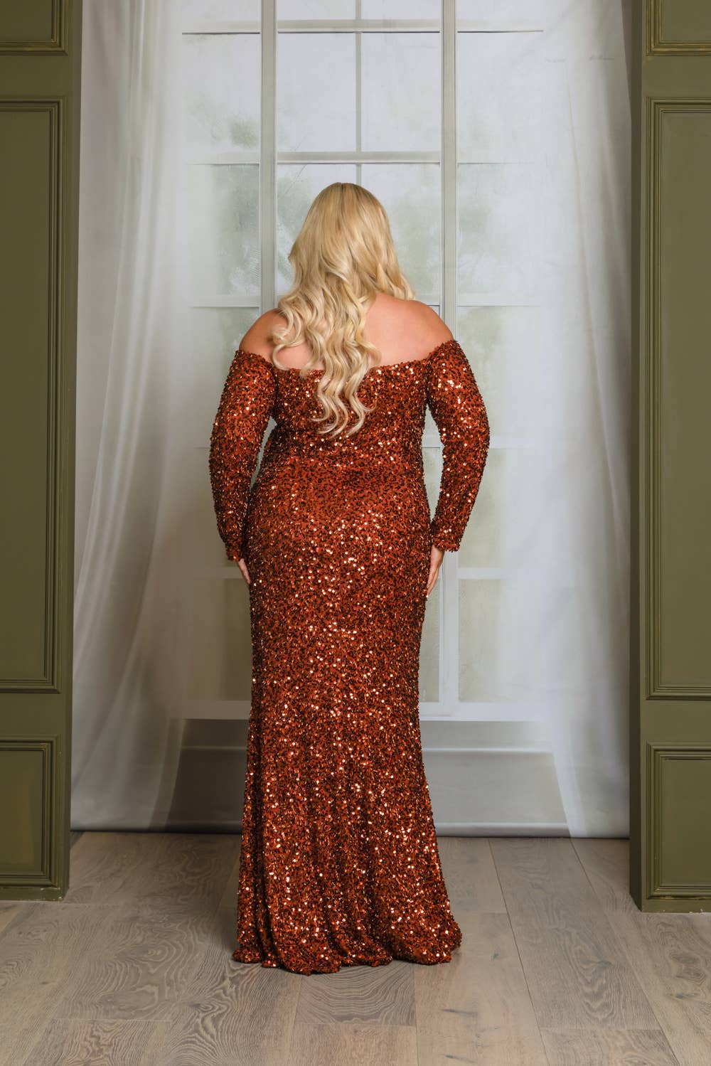 P1641P9-PLUS SIZE LONG SLEEVE OFF SHOULDER MAXI DRESS