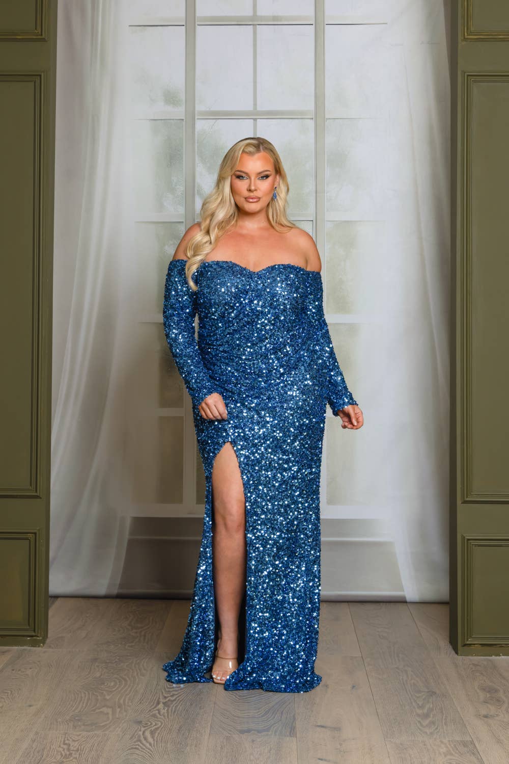 P1641P9-PLUS SIZE LONG SLEEVE OFF SHOULDER MAXI DRESS