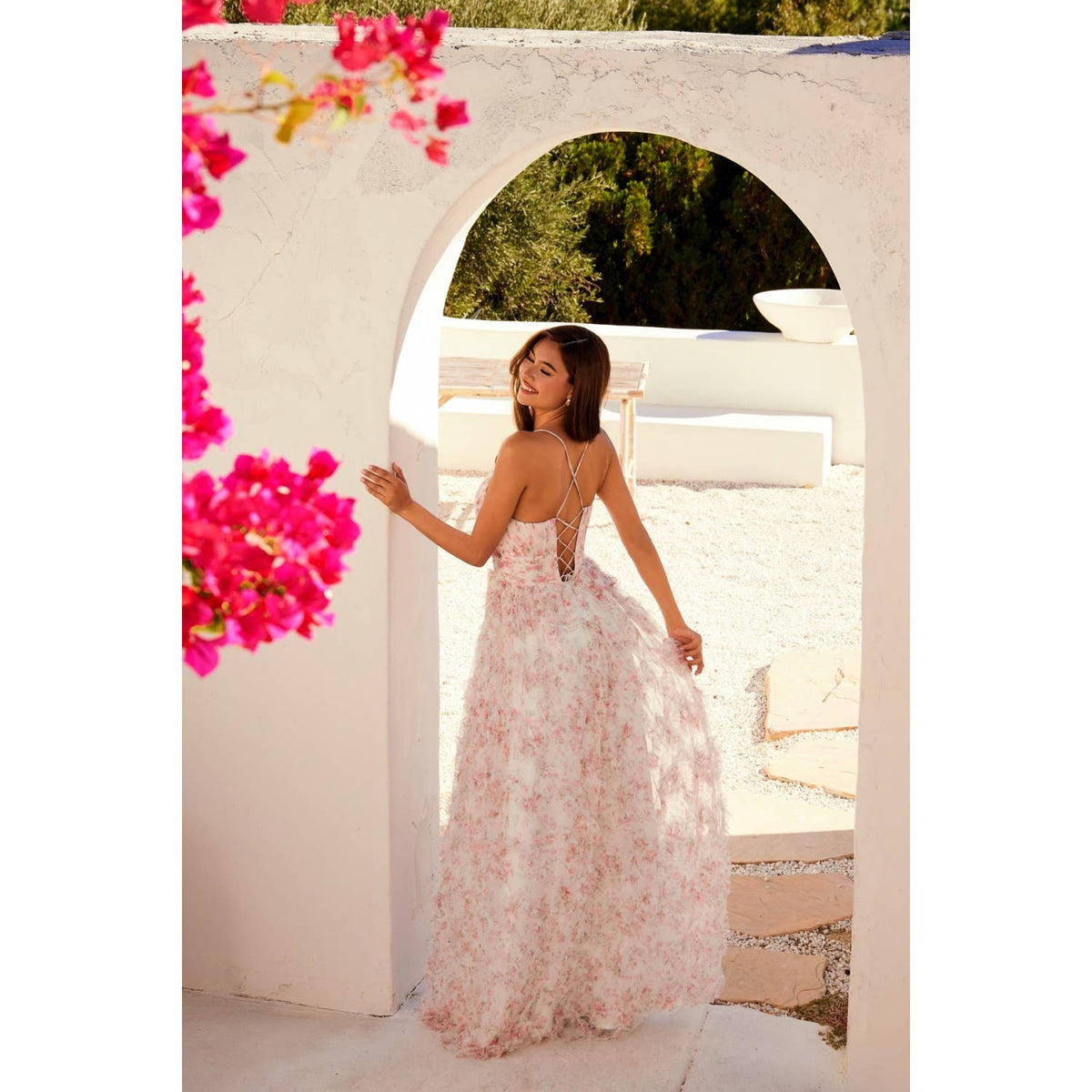 JT2572U THIS DRESS FEATURES A FITTED CORSET WITH A V-NECKLIN