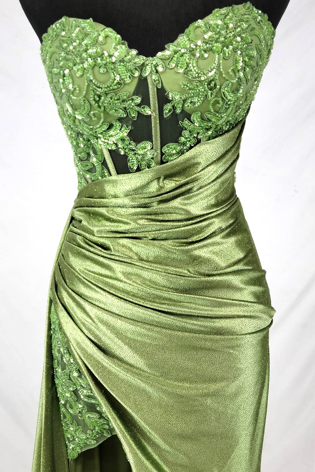 Floor length satin sweetheart dress with split skirt C843